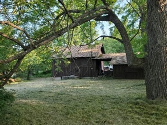 4th image of 3003 S Lake Shore Dr