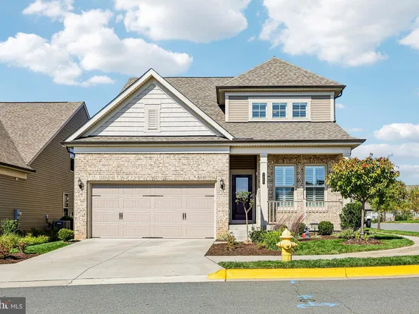 6860 Moonstone Peony Ln, Haymarket, VA 20169