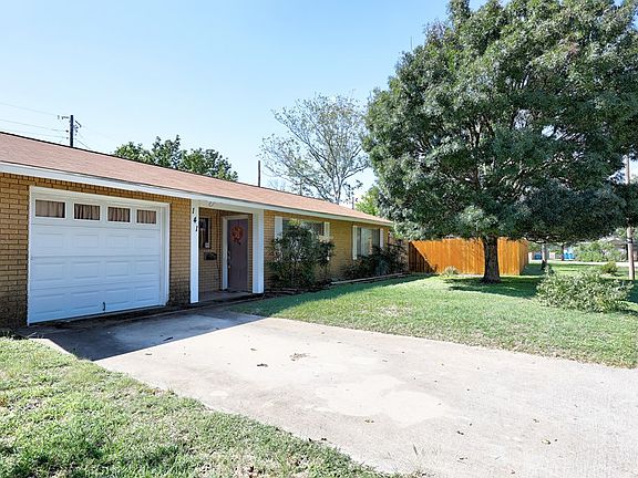 2nd image of 141 Village Dr