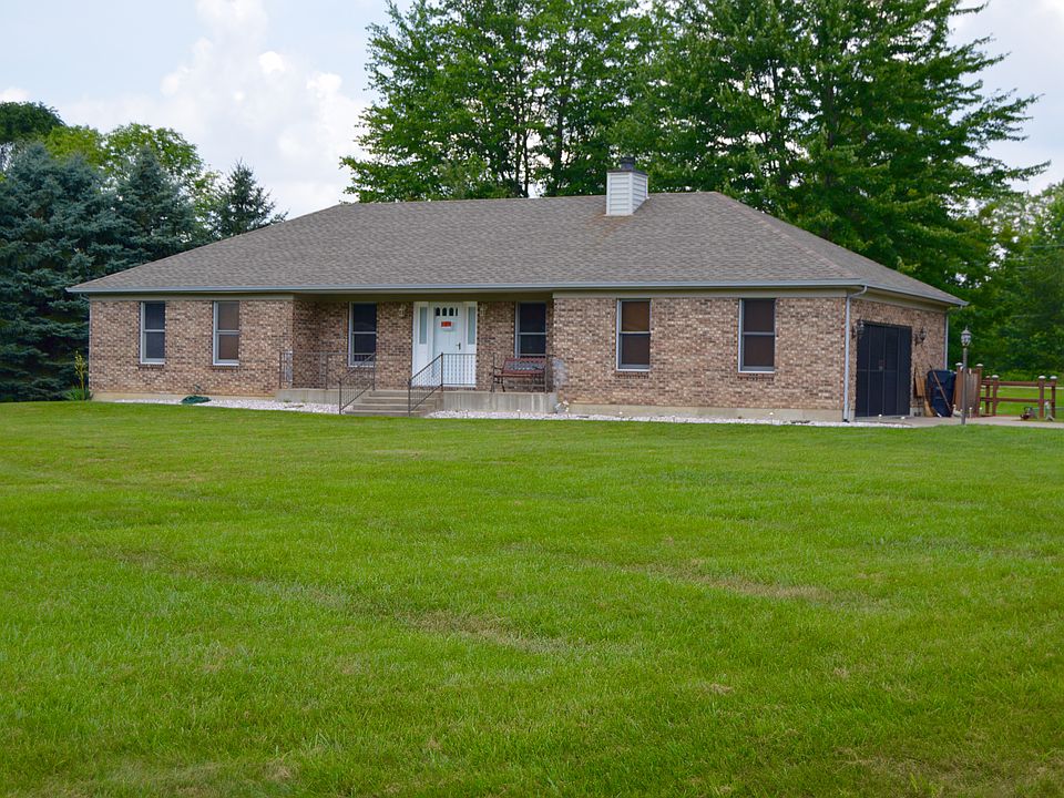 1st image of 23787 Mountain Meadows Dr