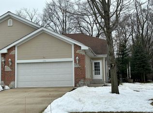 1350 Willow Grove St, Rockford, IL 61108