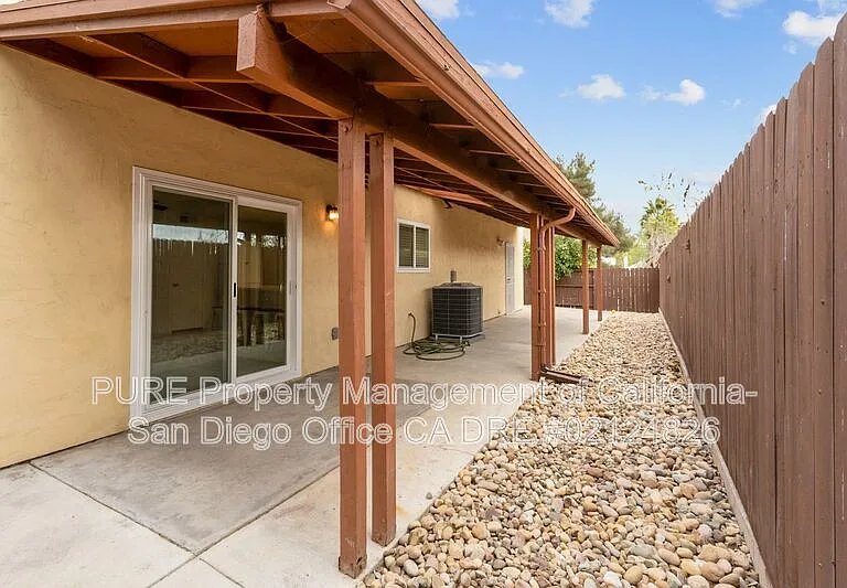7105 Berry Park Ln — Photo 27