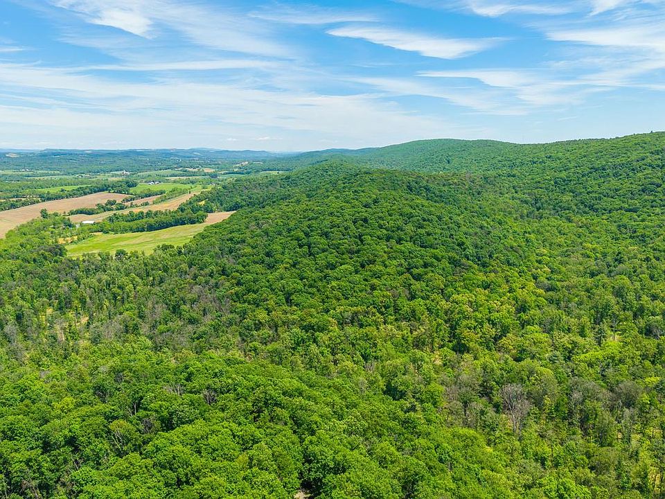 1st image of 165 Mountain Rd