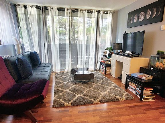 3rd image of 1043 12th St APT 1