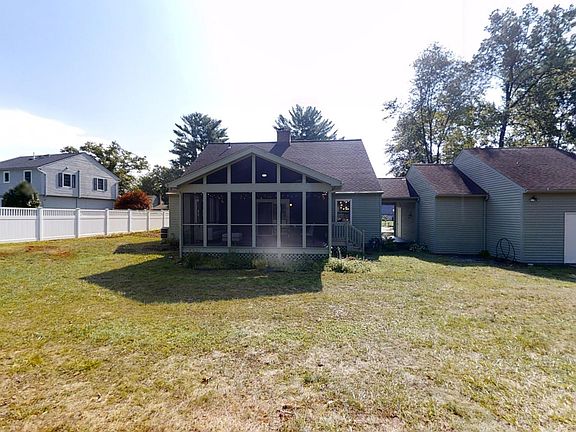 2nd image of 12 Mystic Ln