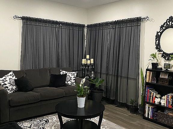 5th image of 3921 Woolwine Dr