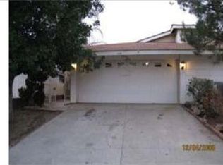 1119 Monroe St, Lake Elsinore, CA 92530