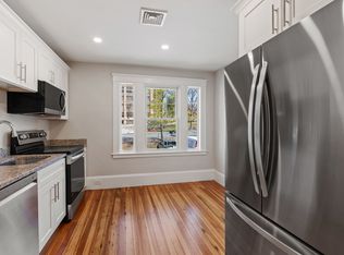 54 Balmoral St, Andover, MA 01810