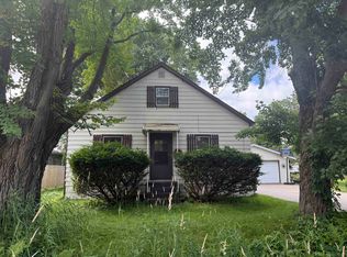 W1229 W Cleveland Ave, Marinette, WI 54143