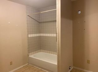 121 Moore St, Walterboro, SC 29488