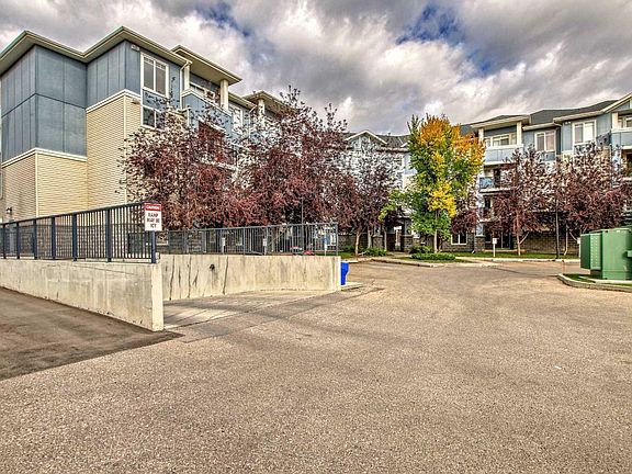 2nd image of 102 108 Country Village Cir NE