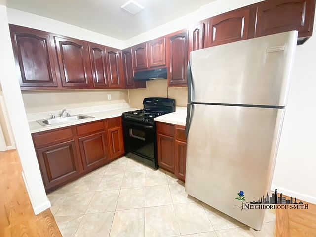 1st image of 444 Gates Ave #1