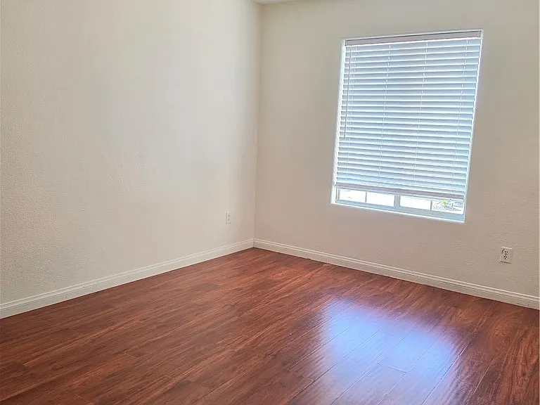8915 Bonneville Peak Ct — Photo 10