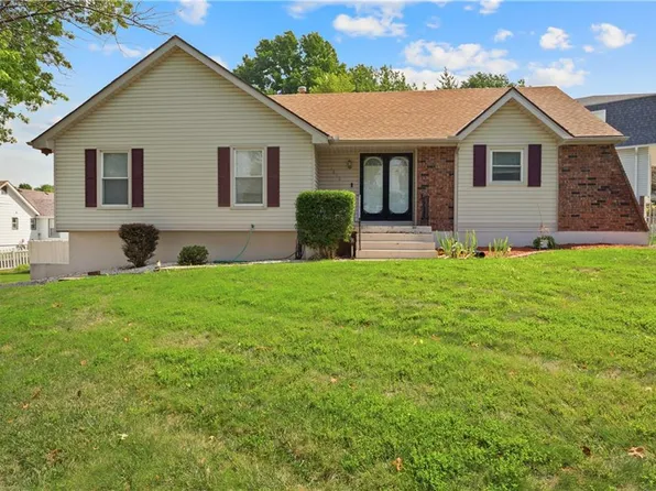 1816 NW 6th Ter, Blue Springs, MO 64014