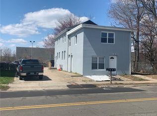 684 Honeyspot Rd, Stratford, CT 06615