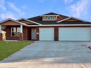 1102 W Pebblebrooke Drive, Ozark, MO 65721