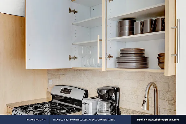 Rented by The Blueground | media 34