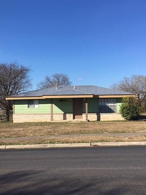 1st image of 2731 Wheatfield Dr