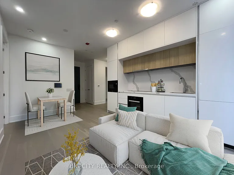 800 Broadview Ave #102 — Photo 4