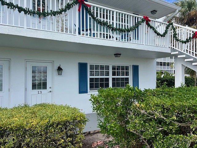 1st image of 143 Yacht Club Dr APT 13