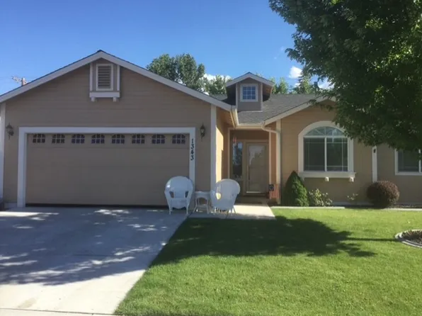 1343 E Marion Russell Dr, Gardnerville, NV 89410