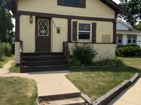 6446 Crescent Pl, Hammond, IN 46324