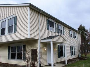 144 Canterbury Ln APT D, Medina, OH