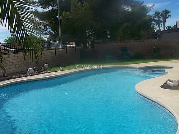 2nd image of 4640 Freshwater Dr