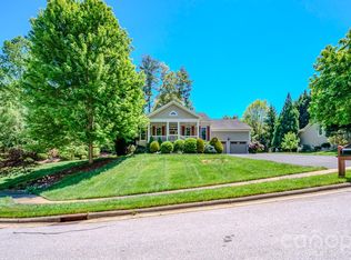 7 Magic Sam Ct, Biltmore Lake, NC 28715