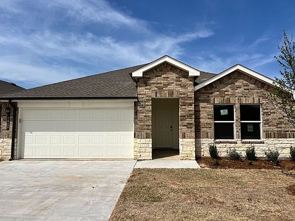 2nd image of 2909 Firefly Dr