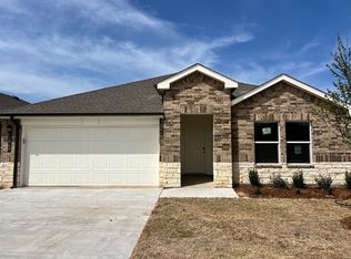 2909 Firefly Dr, Yukon, OK 73099