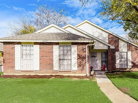 3rd image of 9307 Pinehaven Dr