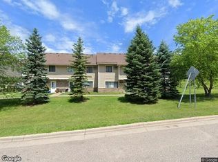 22 13th St E, Waconia, MN 55387