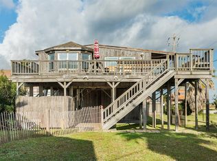 151 Detenbeck Ave, Surfside Beach, TX 77541