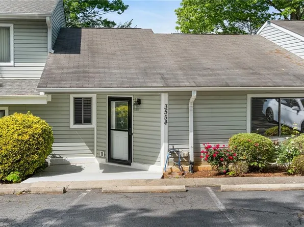 3554 Heathrow Dr, Winston Salem, NC 27127