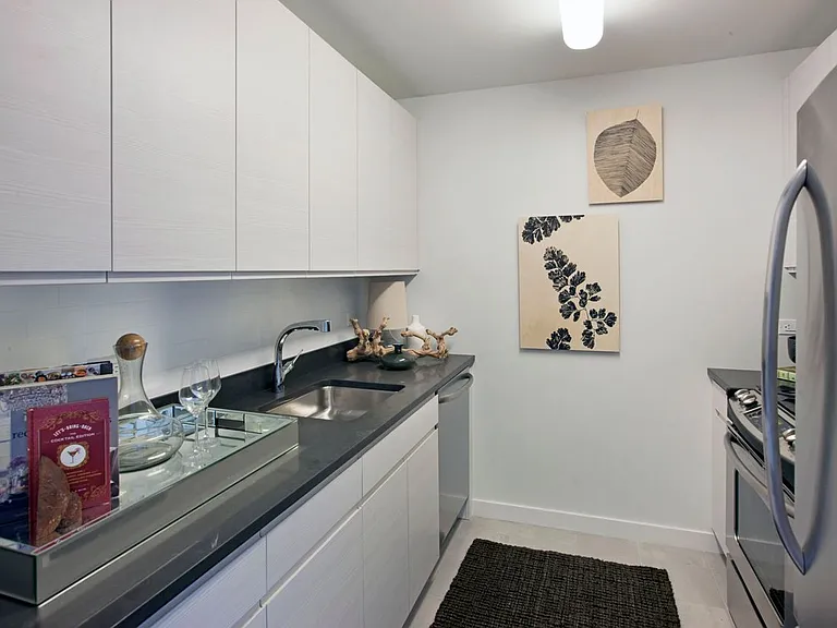 511 47th Ave #9B — Photo 5