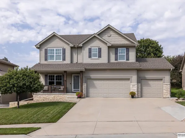 19320 Blaine St, Omaha, NE 68135