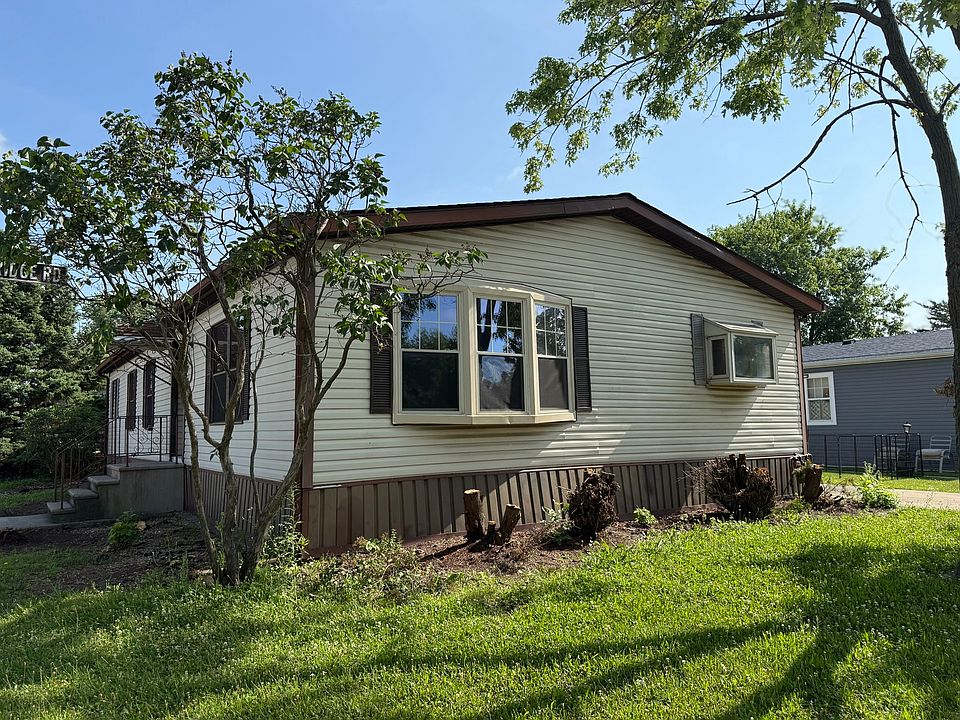 1st image of 735 Thorntree Ter