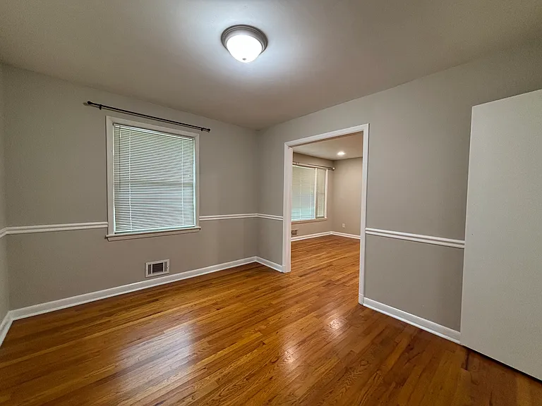 1115 Northwood Rd — Photo 12
