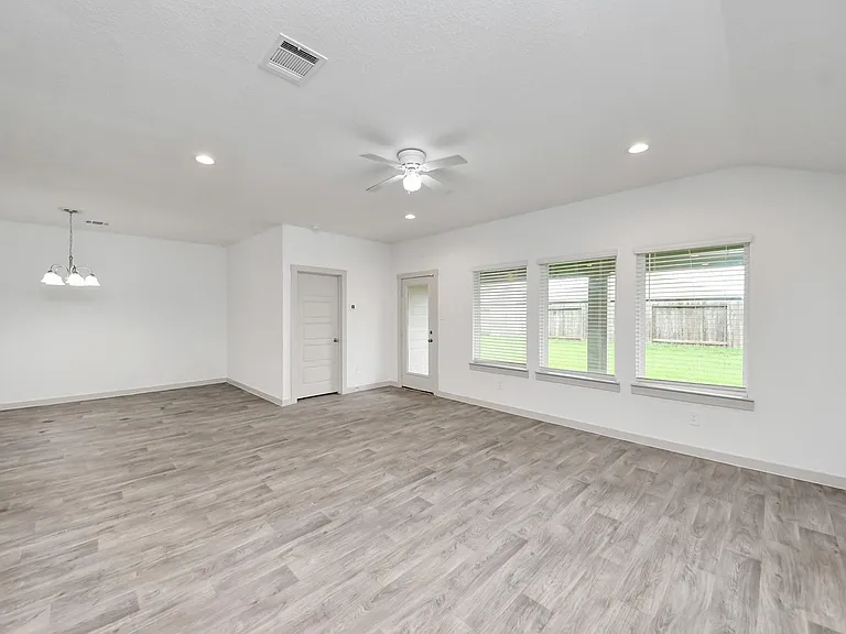 7803 Golden Rubia Ln — Photo 29