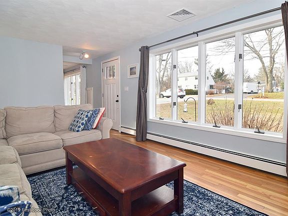 4th image of 38 Andre Ave