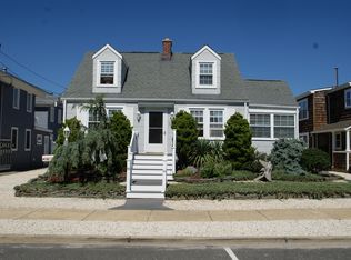 23 Bond Ave, Lavallette, NJ 08735