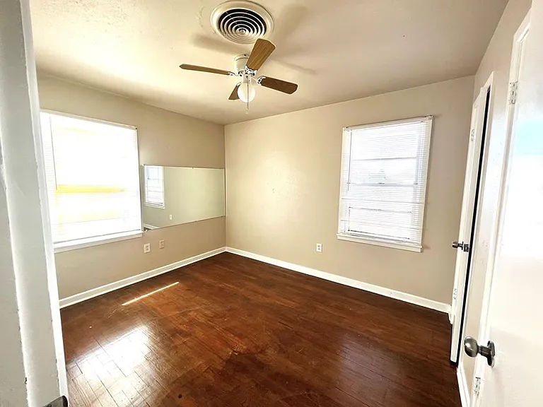 5403 McKnight Dr — Photo 5