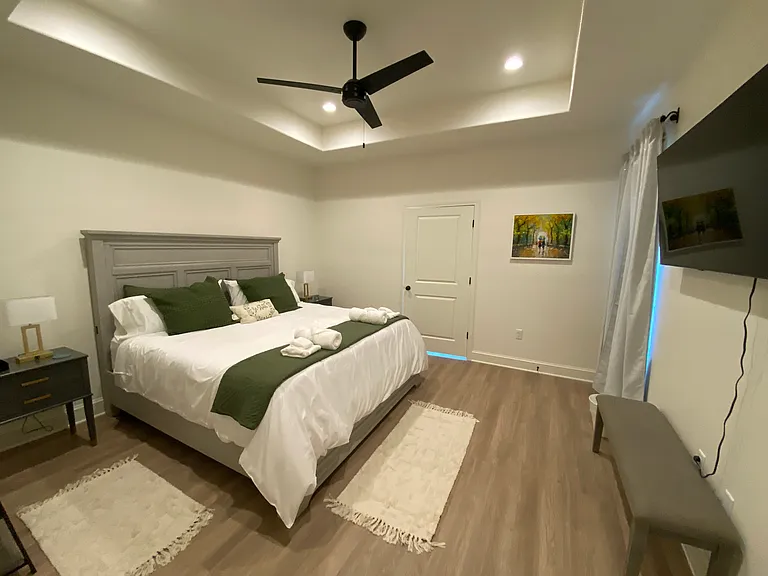 5910 Fordham St — Photo 16