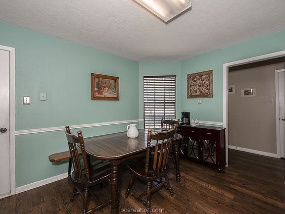 4th image of 4210 Green Valley Dr