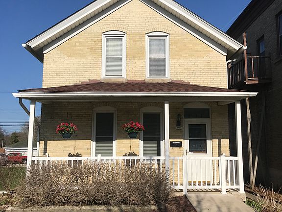 5th image of 704 N Wisconsin St