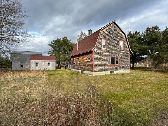 2nd image of 138 Spring Road