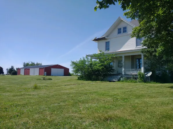 10274 E 850 North Rd, Bloomington, IL 61772