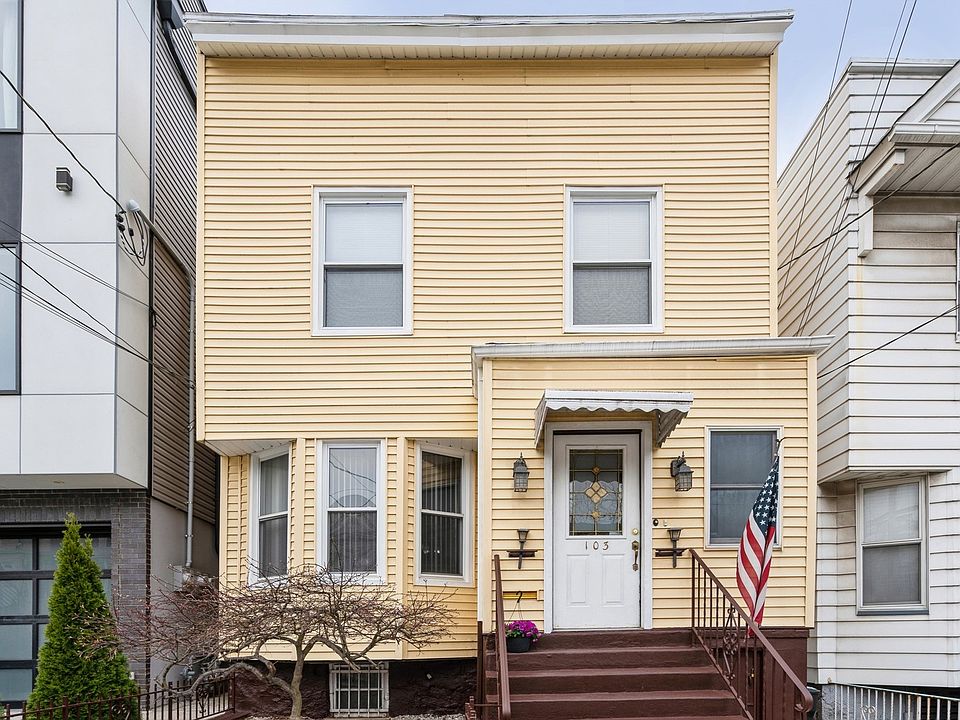 1st image of 103 Beach St #2