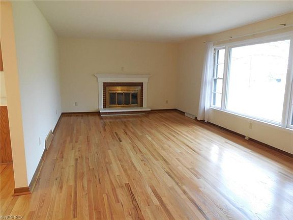 2nd image of 351 Montridge Dr